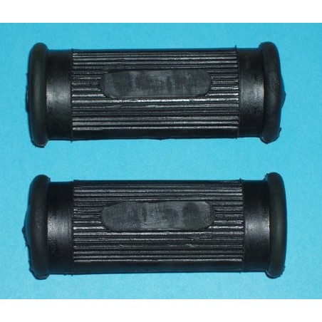 ESTRIBOS UNIVERSALES GRANDES 20mm. INTERIOR